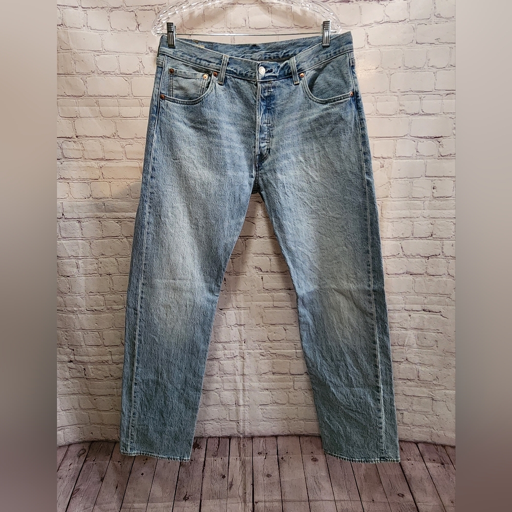 Levis 501 Straight Leg Jeans Mens 34 x 34 Light Wash Button Fly Y2K 90s